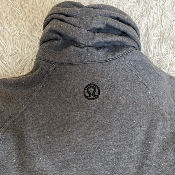 Lululemon Cuddle Up Jacket Heathered Blurred Grey / Blurred Grey - Glitter! - Picture 5 of 10